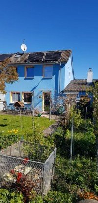 Bild (272537854cd1cf1979417c02394352f7): Charmante Doppelhaush�lfte mit sch�nem Grundst�ck in ruhiger Wohnlage