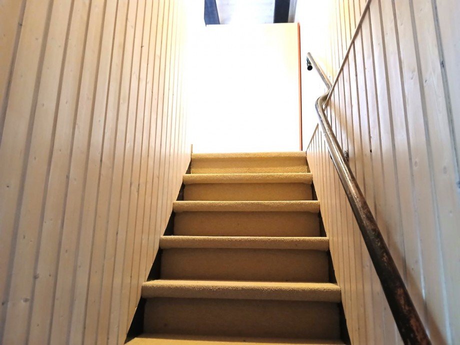 Treppe ins DG Reihenendhaus L�beck