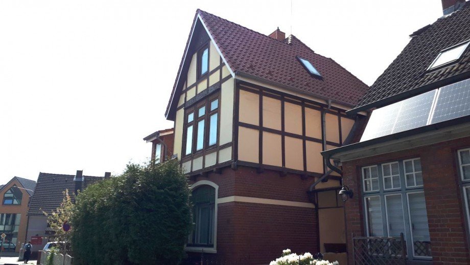 Seitenansicht rechts Villa M�lln