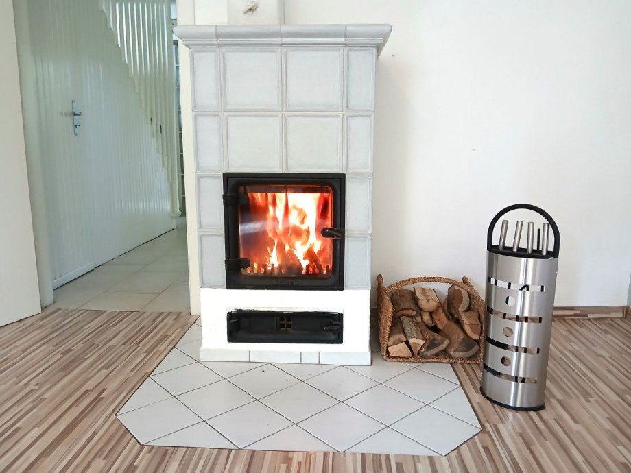 Kachelkamin Reihenendhaus L�beck