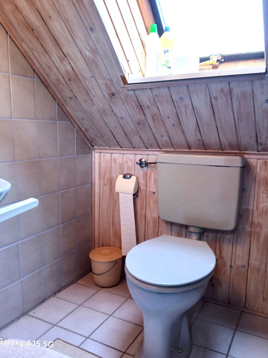 Duschbad - DG (Bild 1) Grundst�ck Rohlstorf