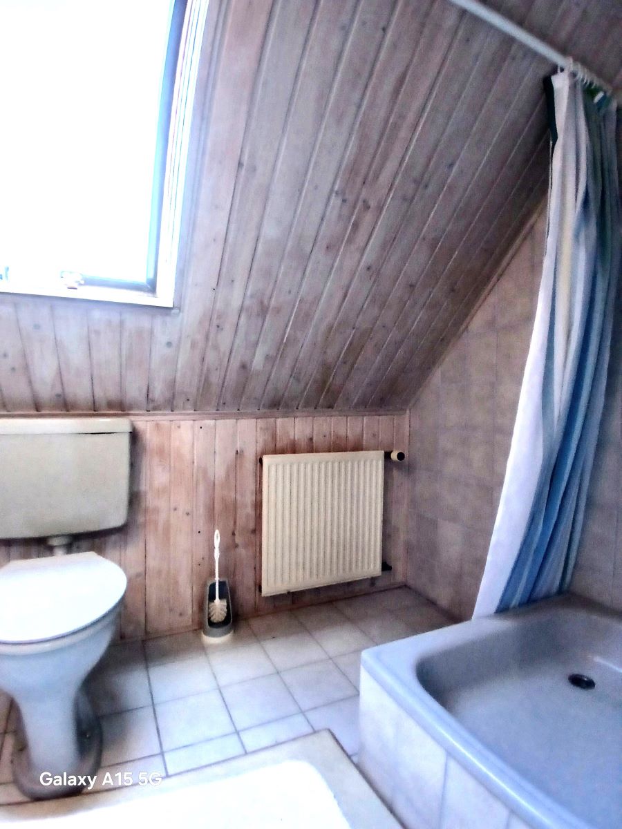 Duschbad - DG (Bild 2) Doppelhaush�lfte Rohlstorf
