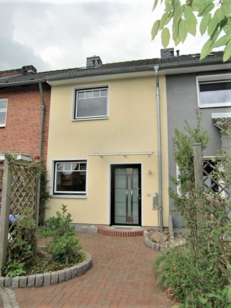 Vorderansicht 2 Haus Krummesse