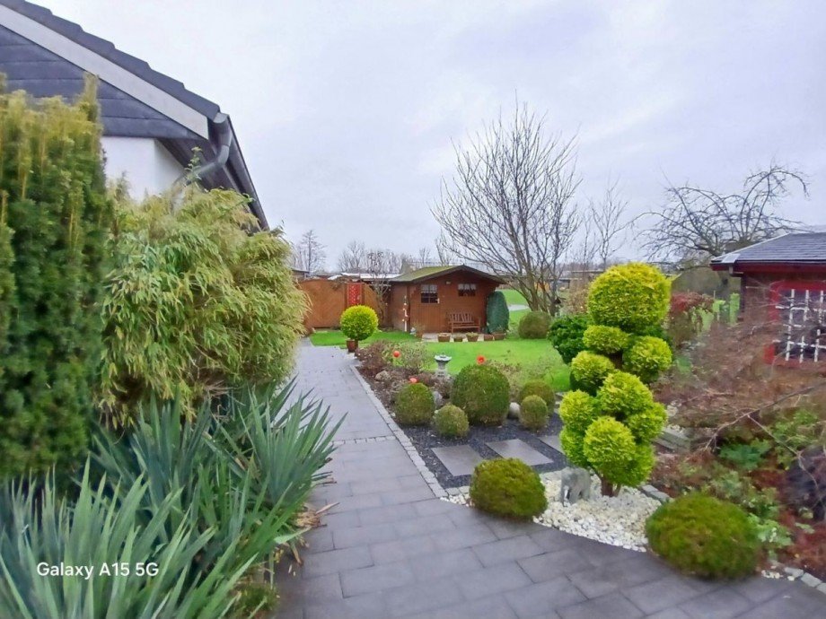 Zuwegung - Garten Einfamilienhaus Stockelsdorf