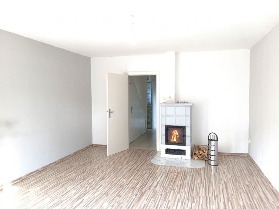 Wohnzimmer (Bild 2) Reihenendhaus L�beck