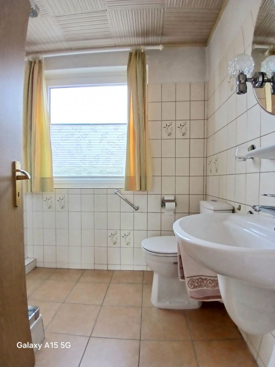 Bad - OG (Bild 1) Reihenmittelhaus L�beck