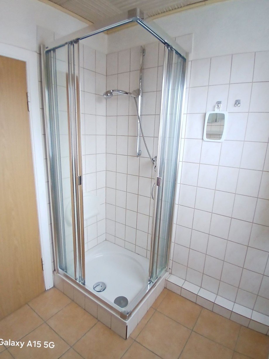 Bad - OG (Bild 3) Reihenmittelhaus L�beck
